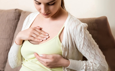 இரவு படுக்கைக்கு செல்லும் போது பிரா அணியலாமா.. கூடாதா?  மருத்துவ ரீதியான பலன்கள் தெரியுமா?