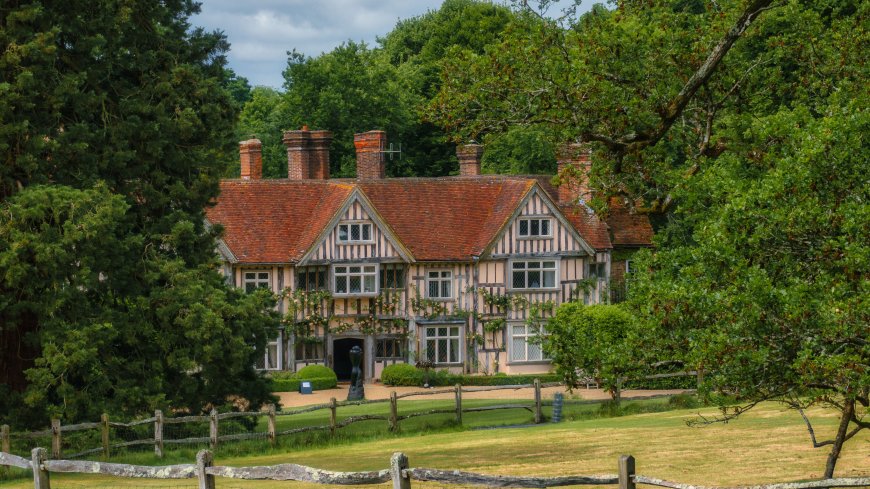 பிரித்தானியாவில் பெரிய வீடு வைத்திருப்பவர்களுக்கு ஏற்பட்டுள்ள சிக்கல்