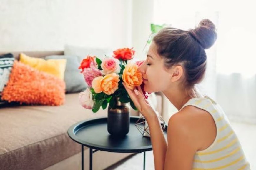 ரோஜா செடியை வீட்டில் வளர்க்கலாமா? வாஸ்து சொல்வது என்ன? தெரிஞ்சுக்கோங்க!