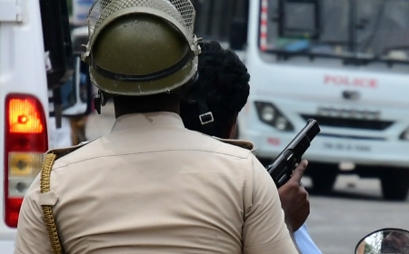 தூத்துக்குடியில் கொடூரம்: மது போதையில் வாலிபர் வெட்டிக்கொலை - நண்பர்கள் 3 பேர் கைது!