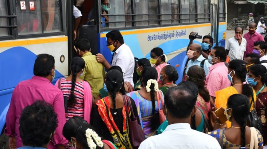 தொடர் வார இறுதி விடுமுறை: நூற்றுக்கணக்கான சிறப்பு பேருந்துகள் இயக்கம்