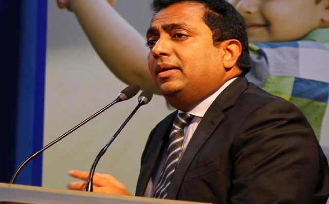 முன்னாள் அமைச்சர் அகில விராஜ் காரியவசம் கைது - இலஞ்ச ஊழல் ஆணைக்குழுவில் வாக்குமூலம் அளிக்க வந்தபோது அதிரடி!