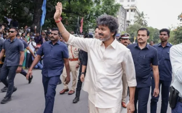 விஜய் அரசின் 8 கிராம் தங்கம்: ஆண்டுக்கு எத்தனை பேர் பெறுவார்கள்? - முழு விவரங்கள்!